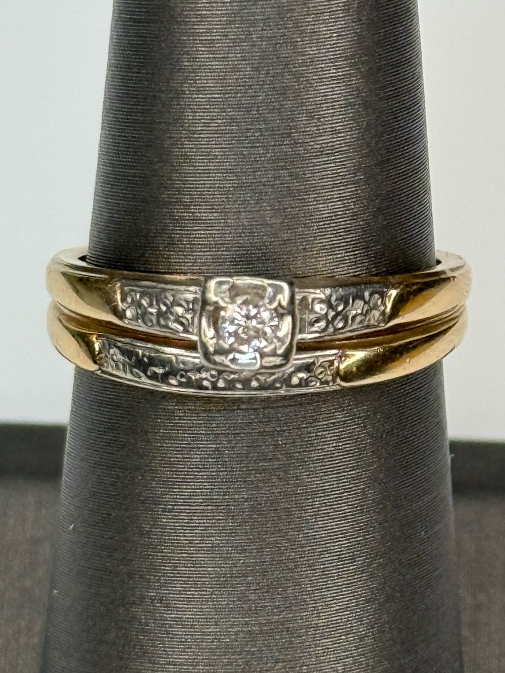 435034 14k Diamond vintage ring set .0.4.4